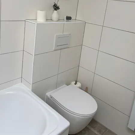Im Reihenhaus Nähe Flughafen Langenhagen Privatunterkunft Hannover